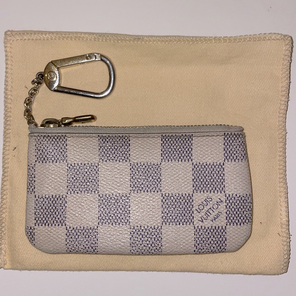 Louis Vuitton keychain wallet